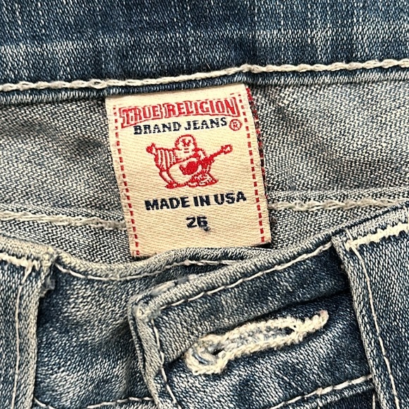TRUE RELIGION ✨ Skinny Jeans Light Wash Distressed Jeweled Rivets Size 26 - Picture 3 of 10
